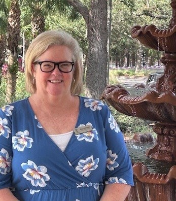 photo of Kelly VanDenBerge